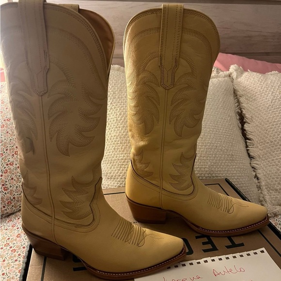 Tecovas Light Tan Heeled Boots - Picture 5 of 7